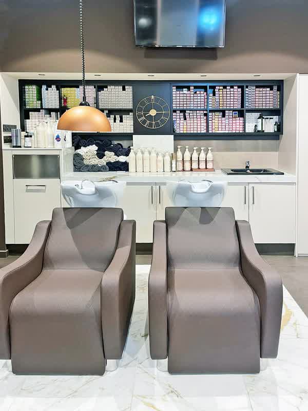 Lavacabezas del salón de belleza Sabela Peluquería en Lugo