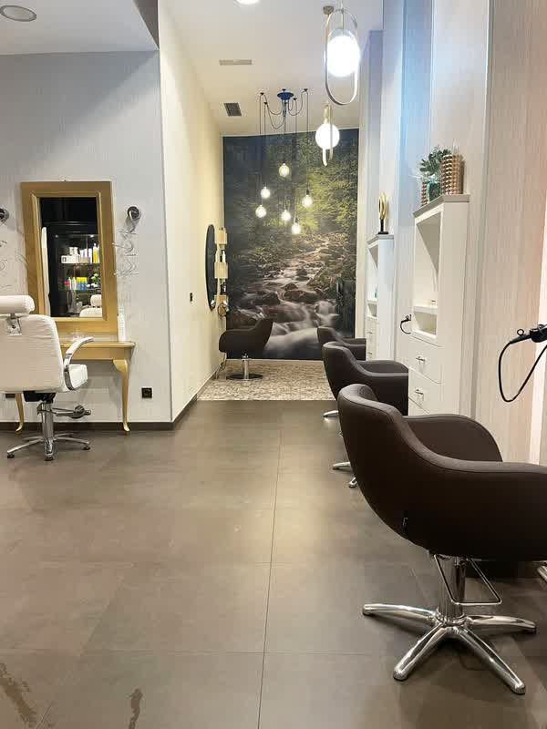 Interior de la peluquería Sabela Peluquería en Lugo